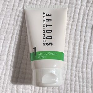 •Rodan + Fields Gentle Cream Wash•